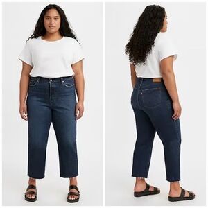 Levi’s Wedgie Straight Cut Off Plus Size Jeans in Size 20W